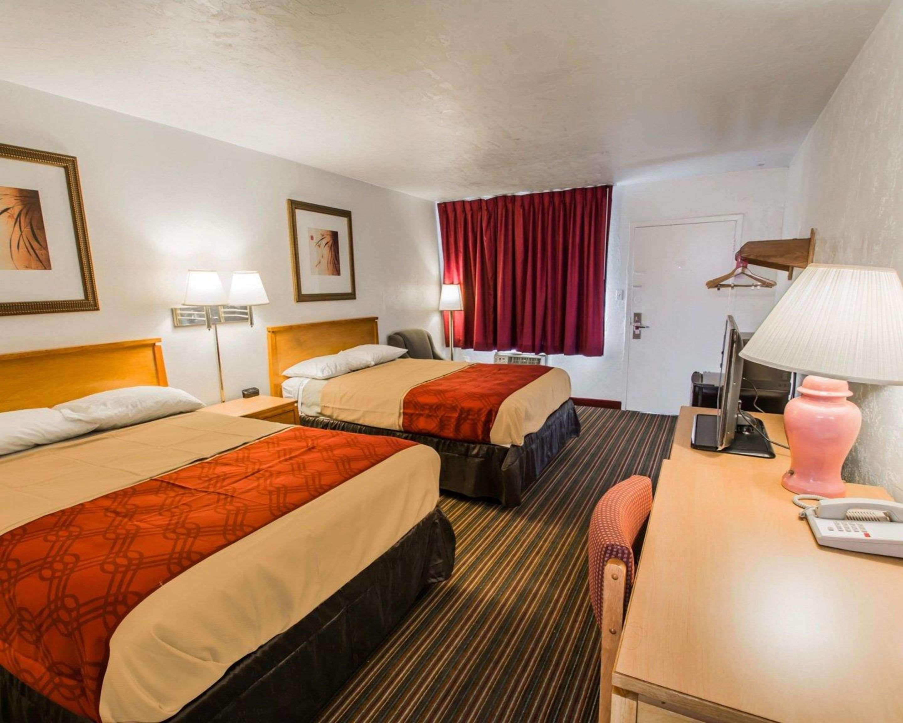 Econo Lodge University Ґейнсвілл Екстер'єр фото